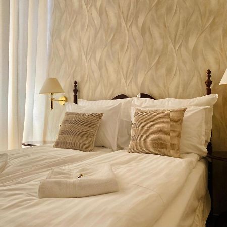 Opera16 Guestrooms Budapest Eksteriør billede