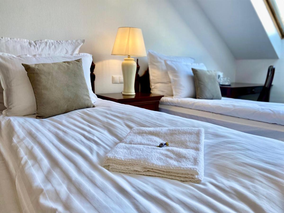 Opera16 Guestrooms Budapest Eksteriør billede