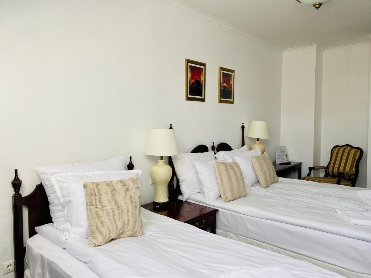 Opera16 Guestrooms Budapest Eksteriør billede