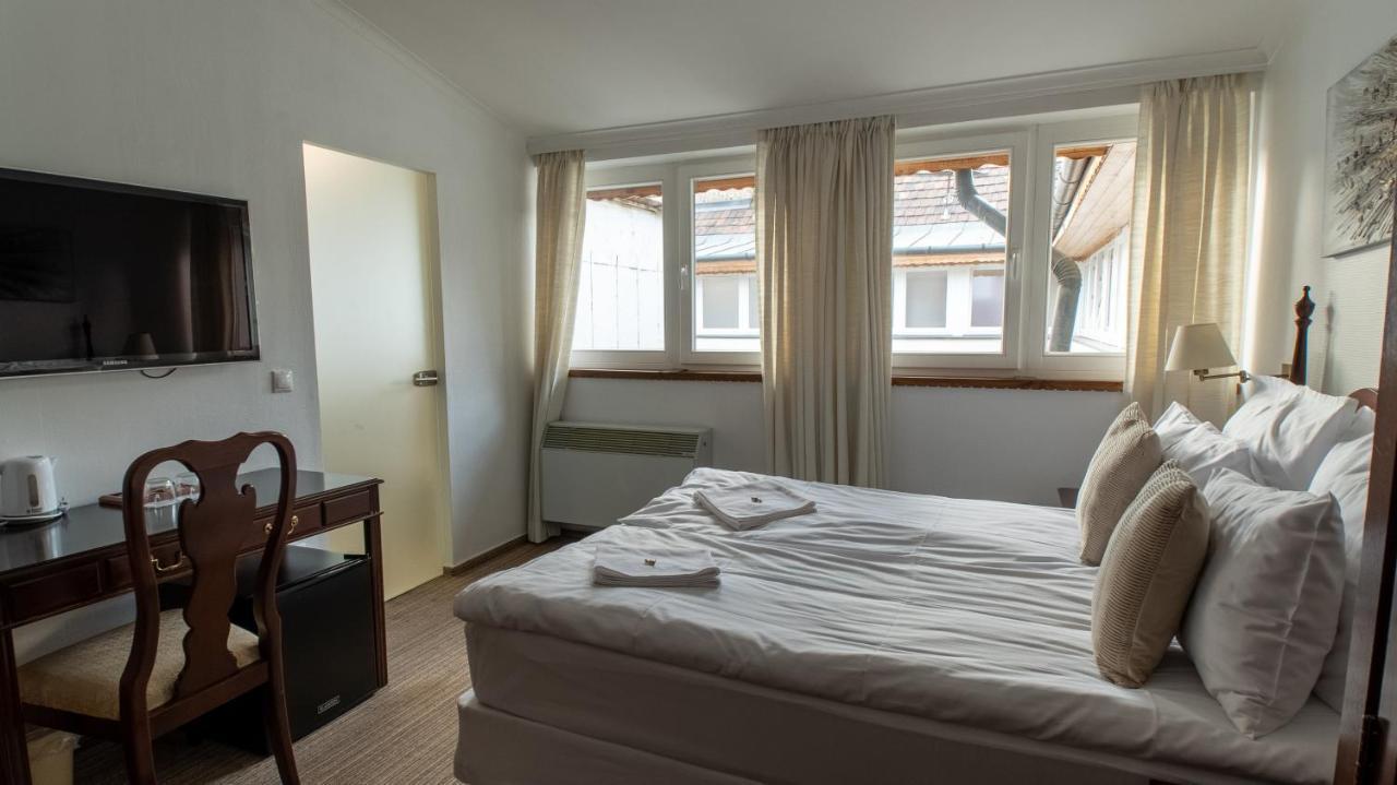 Opera16 Guestrooms Budapest Eksteriør billede
