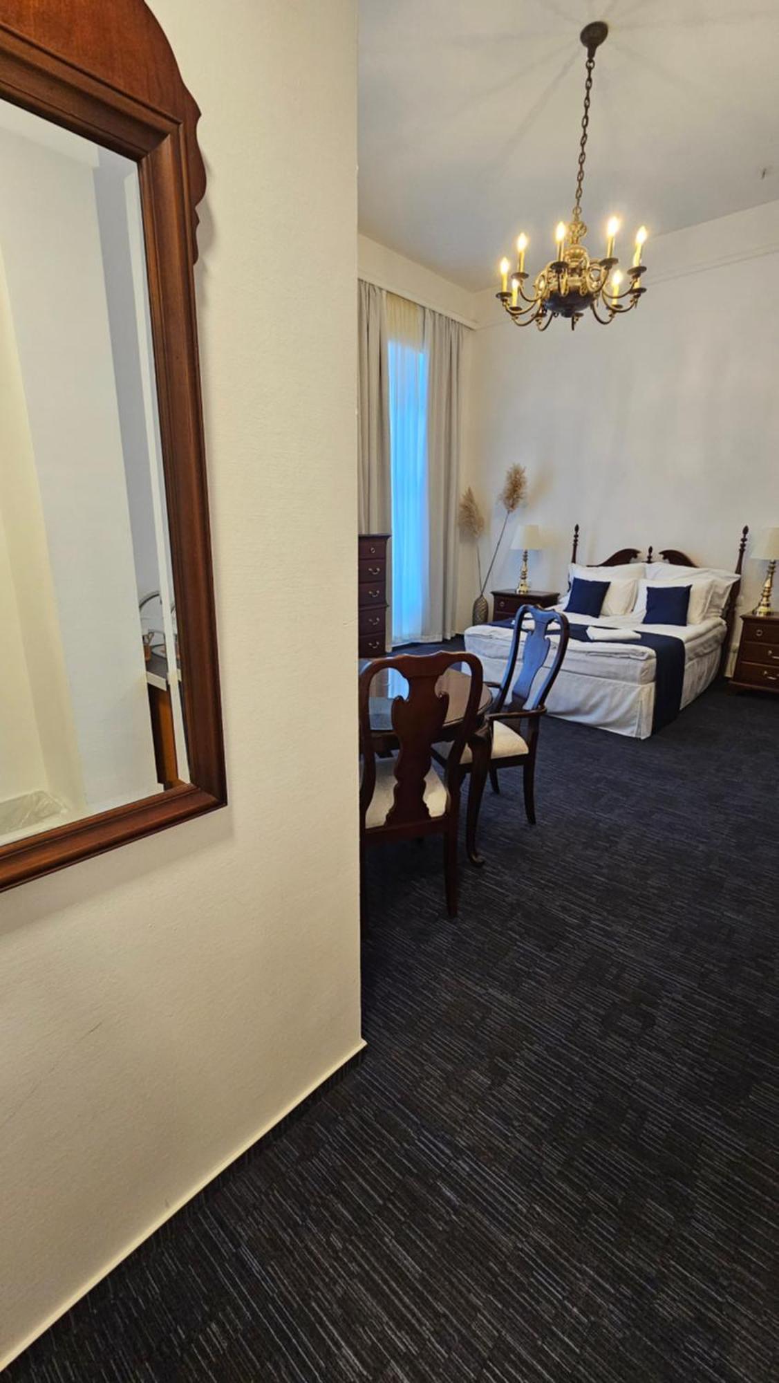 Opera16 Guestrooms Budapest Eksteriør billede