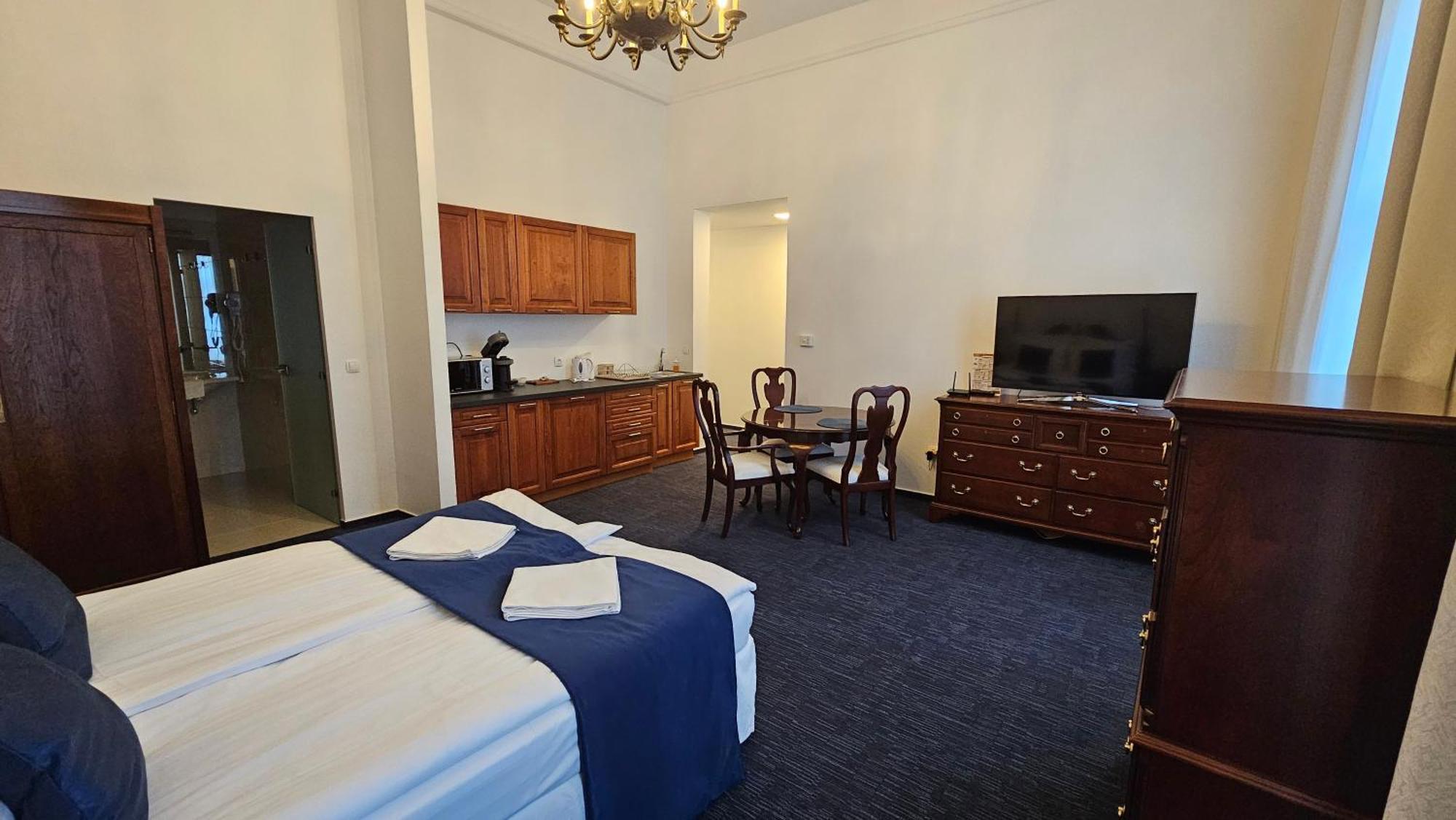 Opera16 Guestrooms Budapest Eksteriør billede